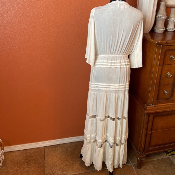 Cleobella Maxi Dress. Ivory. Size Large. - Picture 2 of 13